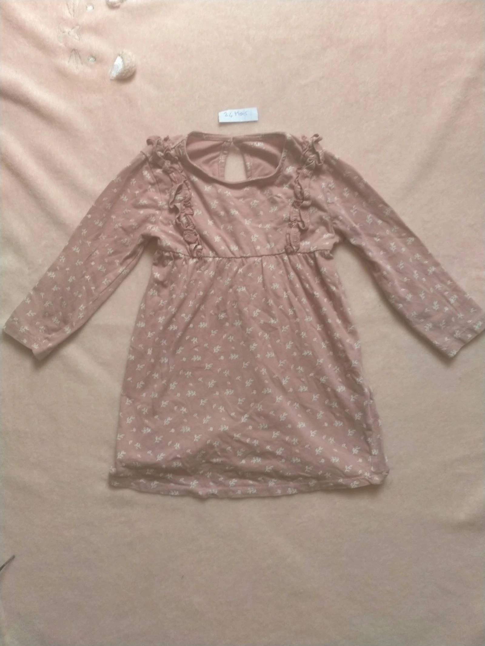 Robe fille manches longues rose à motifs 24 mois Très bon état